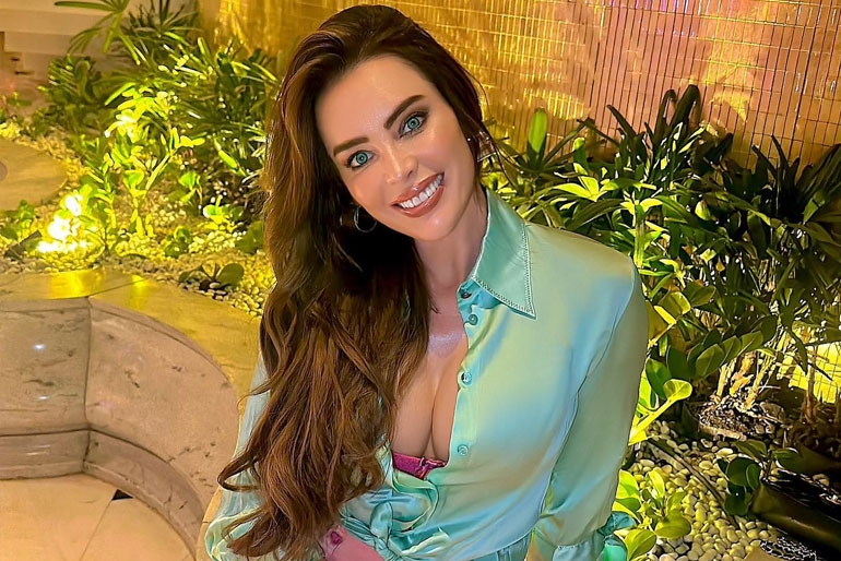 Yoanna House